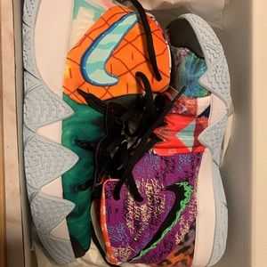 Kyrie 5 • Kybrid S2 • KyrieXspongebob
